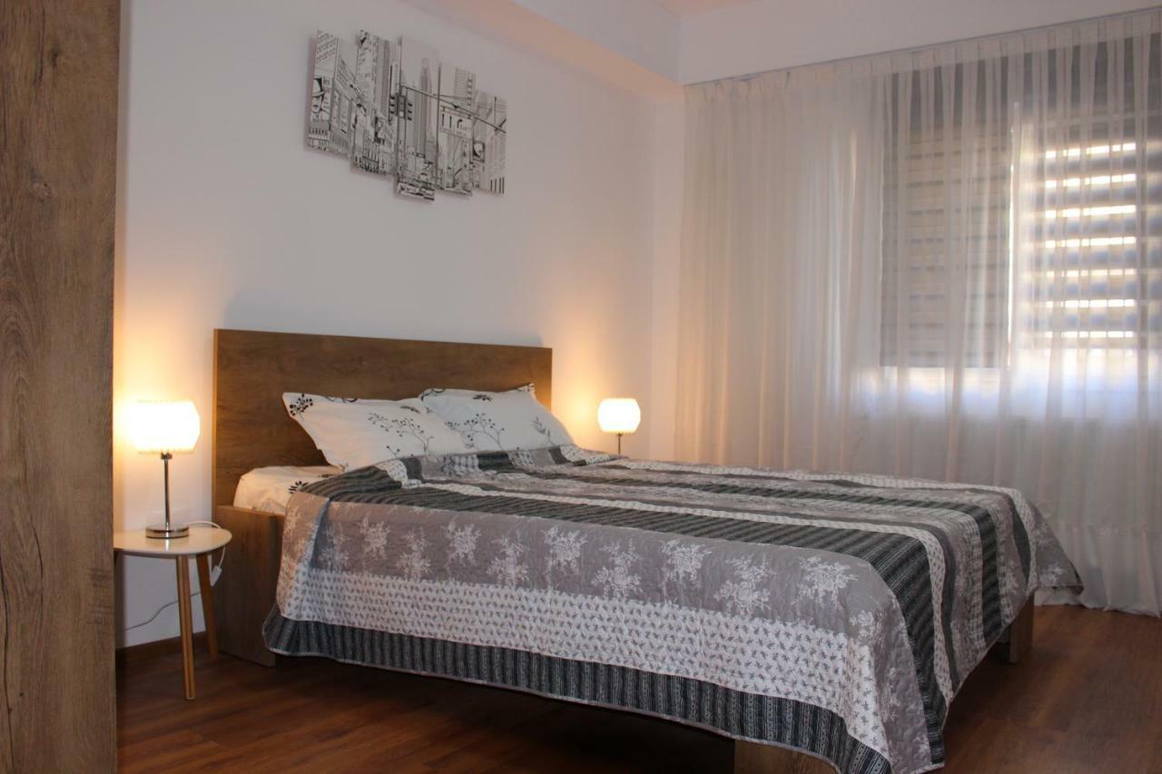 Still Apartament Craiova Exterior foto